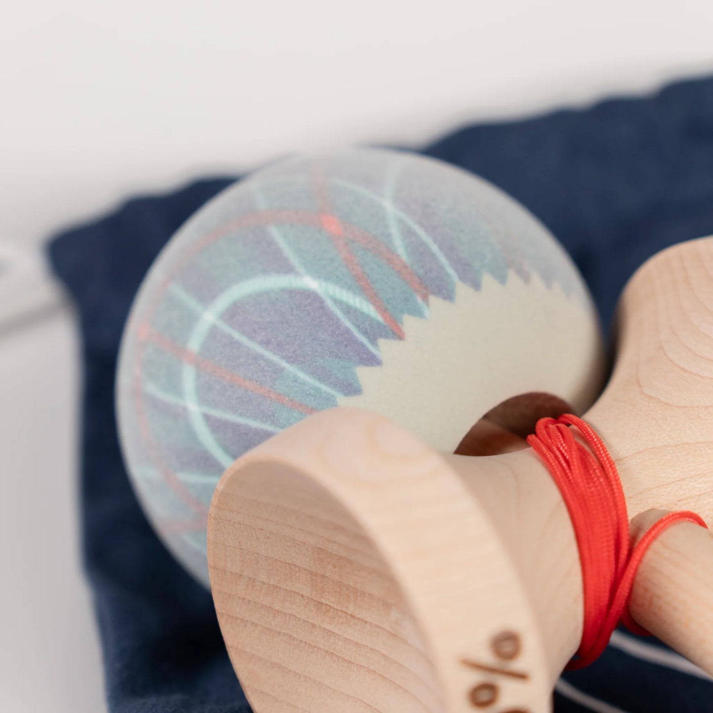 SOL Kendamas - Fuzzy Flannel Mod - ファジー塗装
