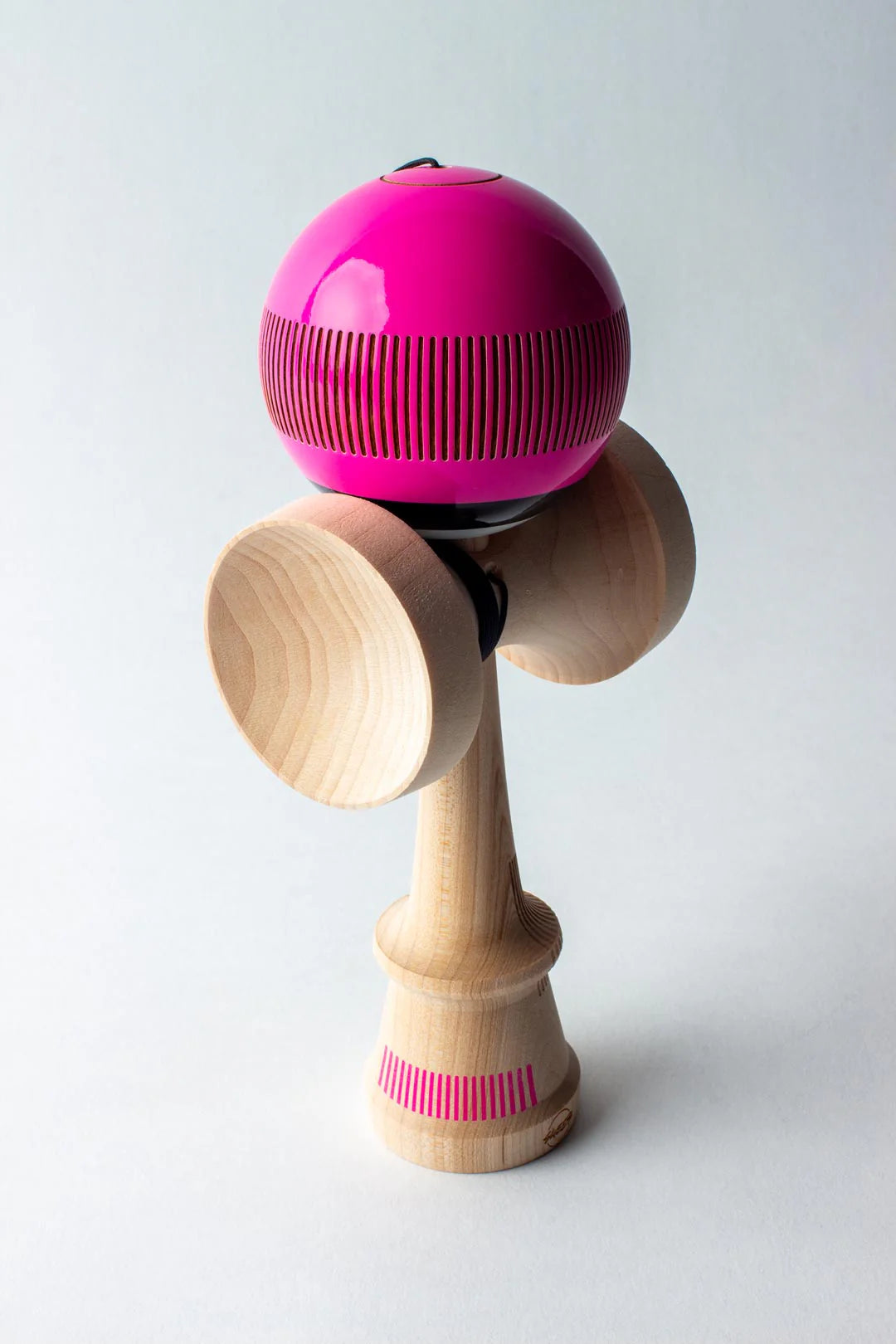 SWEETS KENDAMAS - BROKEN BONES - ELECTRIC PINK - BROKENシェイプ【スティッキー塗装】