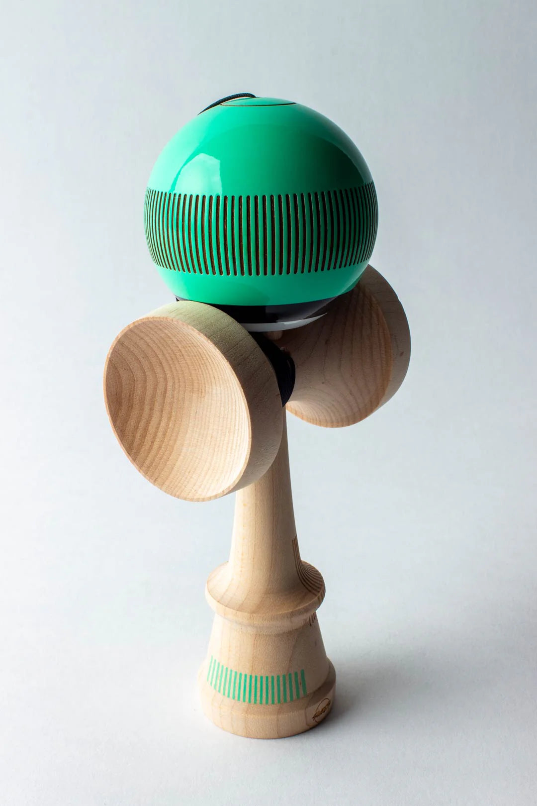 SWEETS KENDAMAS - BROKEN BONES - MINT GREEN - BROKENシェイプ【スティッキー塗装】