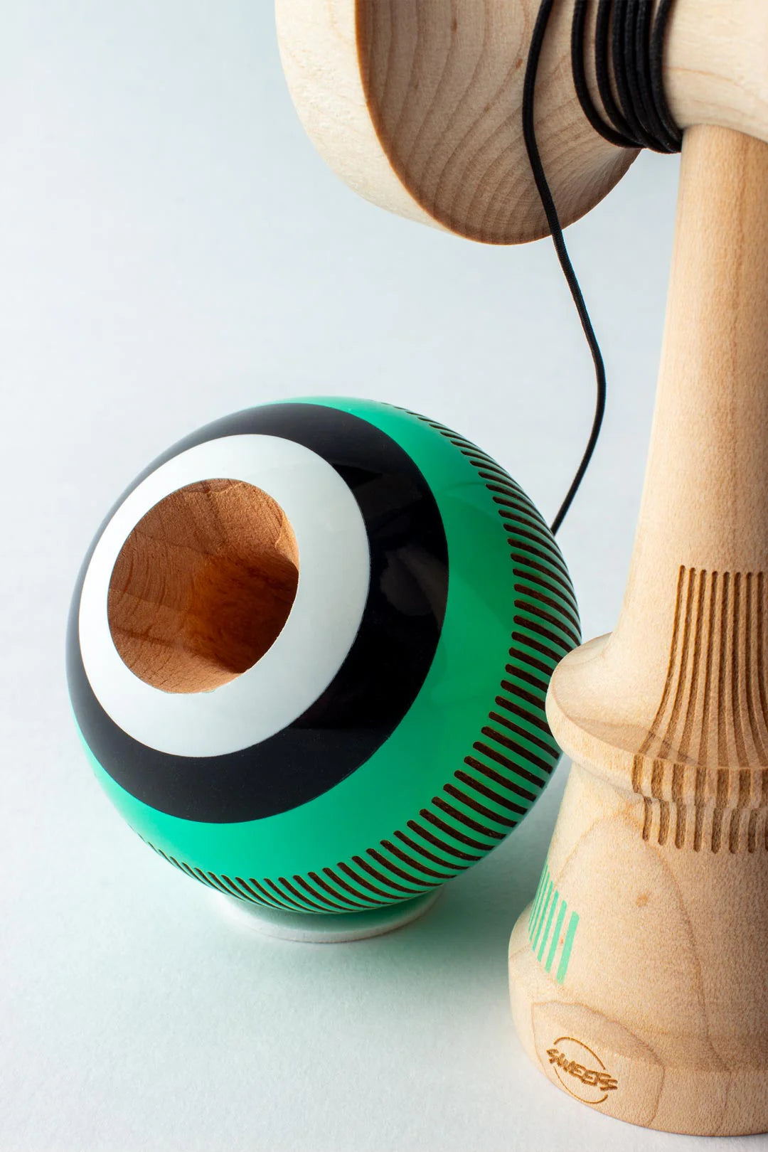 SWEETS KENDAMAS - BROKEN BONES - MINT GREEN - BROKENシェイプ【スティッキー塗装】