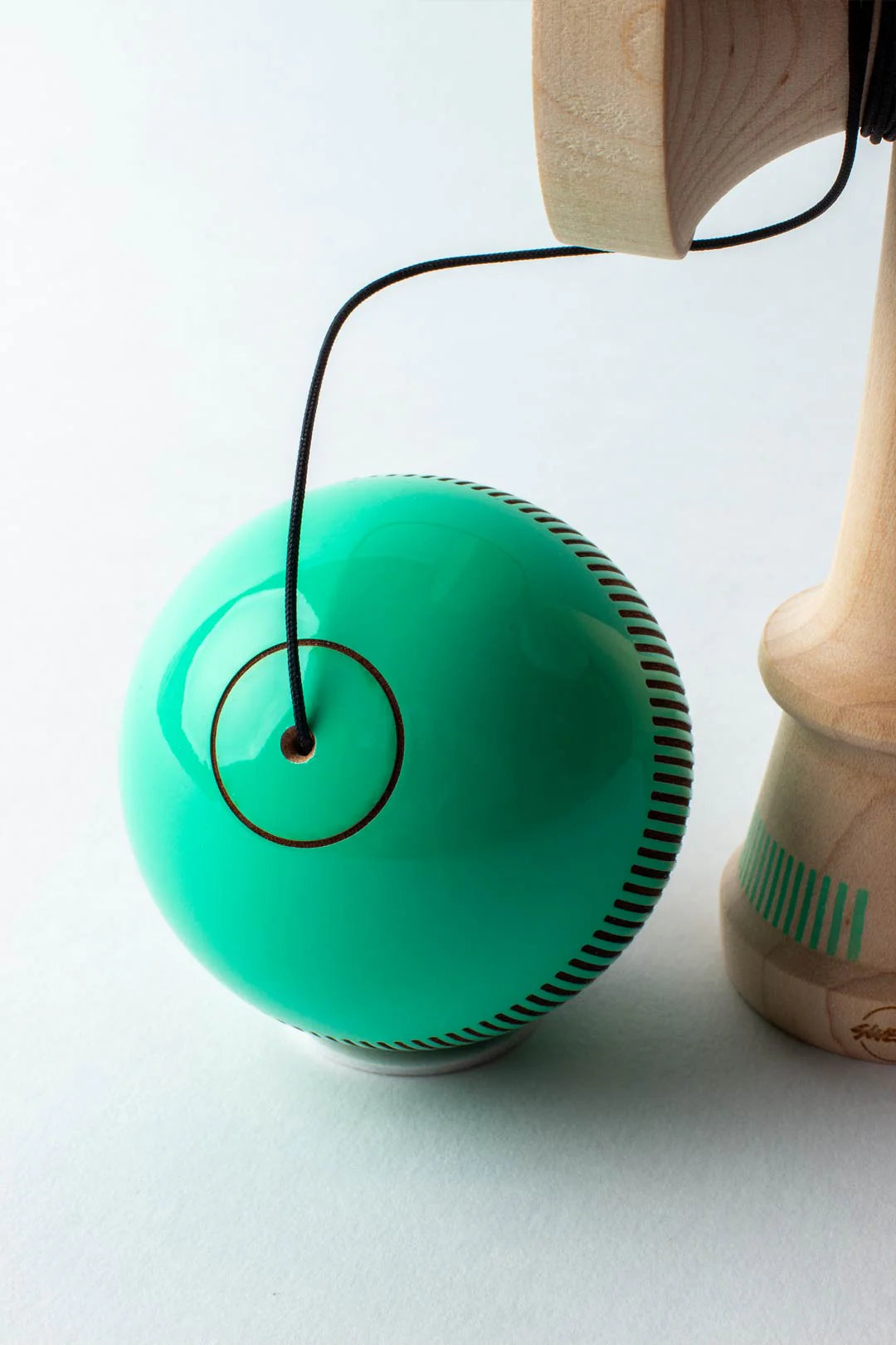SWEETS KENDAMAS - BROKEN BONES - MINT GREEN - BROKENシェイプ【スティッキー塗装】