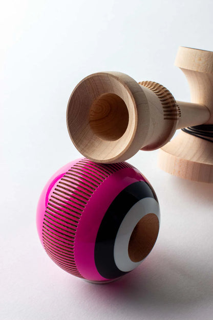 SWEETS KENDAMAS - BROKEN BONES - ELECTRIC PINK - BROKENシェイプ【スティッキー塗装】