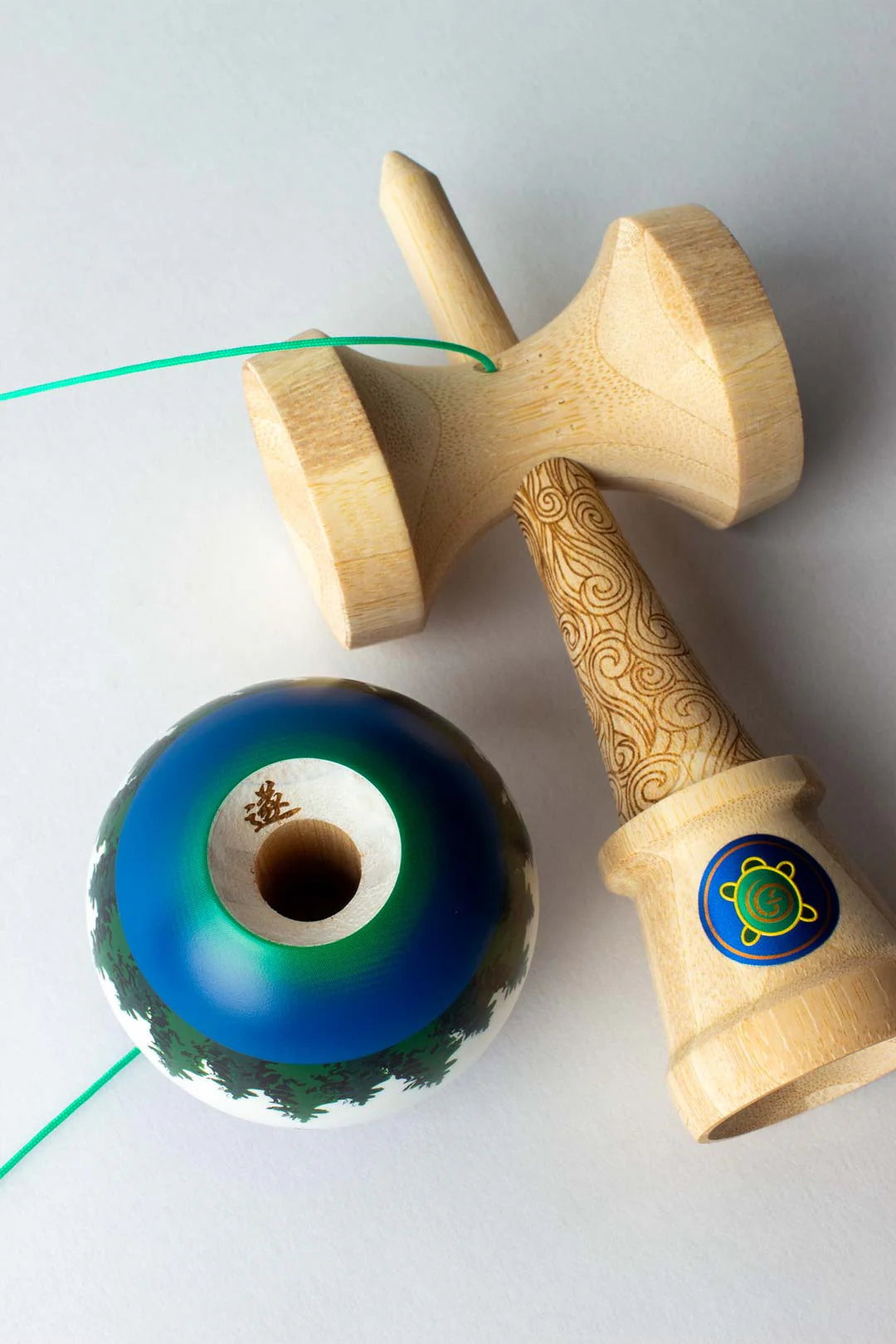 SWEETS KENDAMAS - JOSHUA 'FLOW' GROVE - MOON - クッション塗装